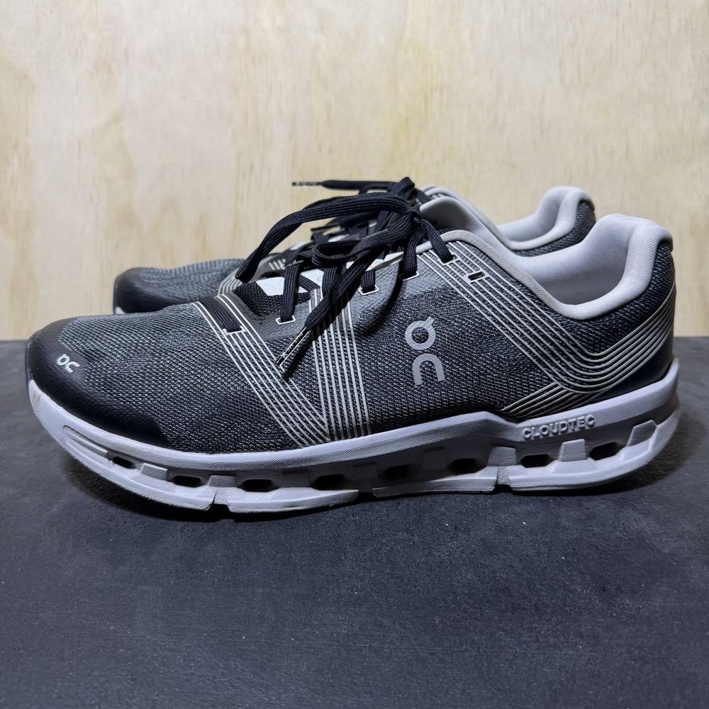 On Cloudgo running shoes black and glacier gray Men's Size 12.5